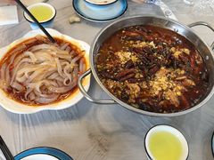 -阆辣荟餐饮(老味道8年·古城店)