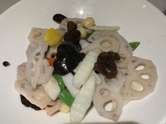 -韵秋荷(宝山龙湖天街店)