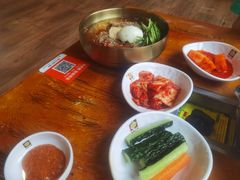 -喇喇排骨火锅·传统韩式脊骨汤(望京西园总店)