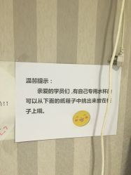 -单色舞蹈