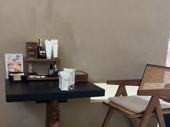 -灸春堂·艾灸·痛症·整脊连锁(之江银泰店)