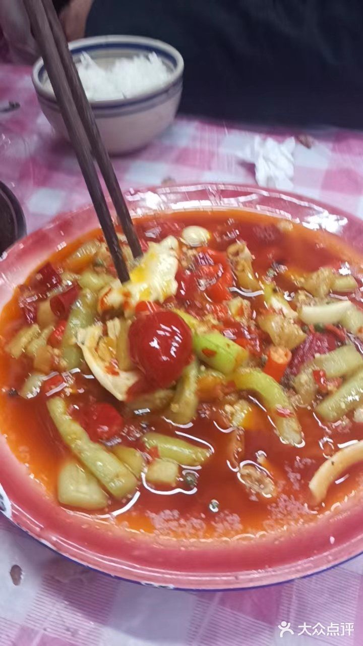 我已经被辣蒙圈了[流泪][流泪]