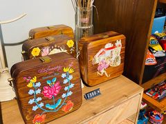 -恋物百货商店(华侨城店)