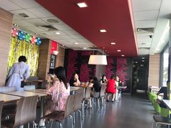 大堂-麦当劳(新新大道岗丰店)