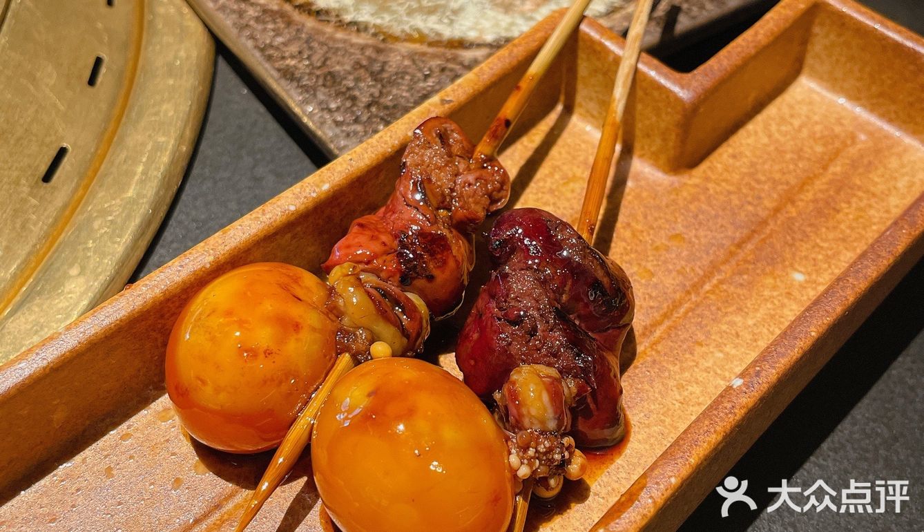 环贸烧鸟推荐[吐]烤的有点过，但味道贼好