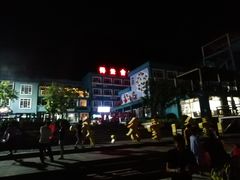 -百里峡七彩艺术小镇