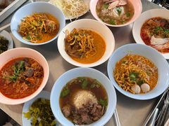 -Khao Soi Mae Manee