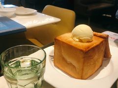 -港丽餐厅(高德置地店)