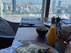 -FLAIR顶层餐厅酒吧(浦东丽思卡尔顿酒店)