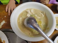 -明月食府(二区干二路店)