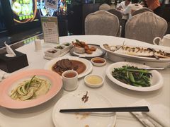 -万龙洲海鲜(大兴绿地缤纷城店)