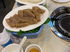 -渝君重庆火锅(嘉宾路店)