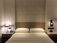 -上海漕河泾万丽酒店