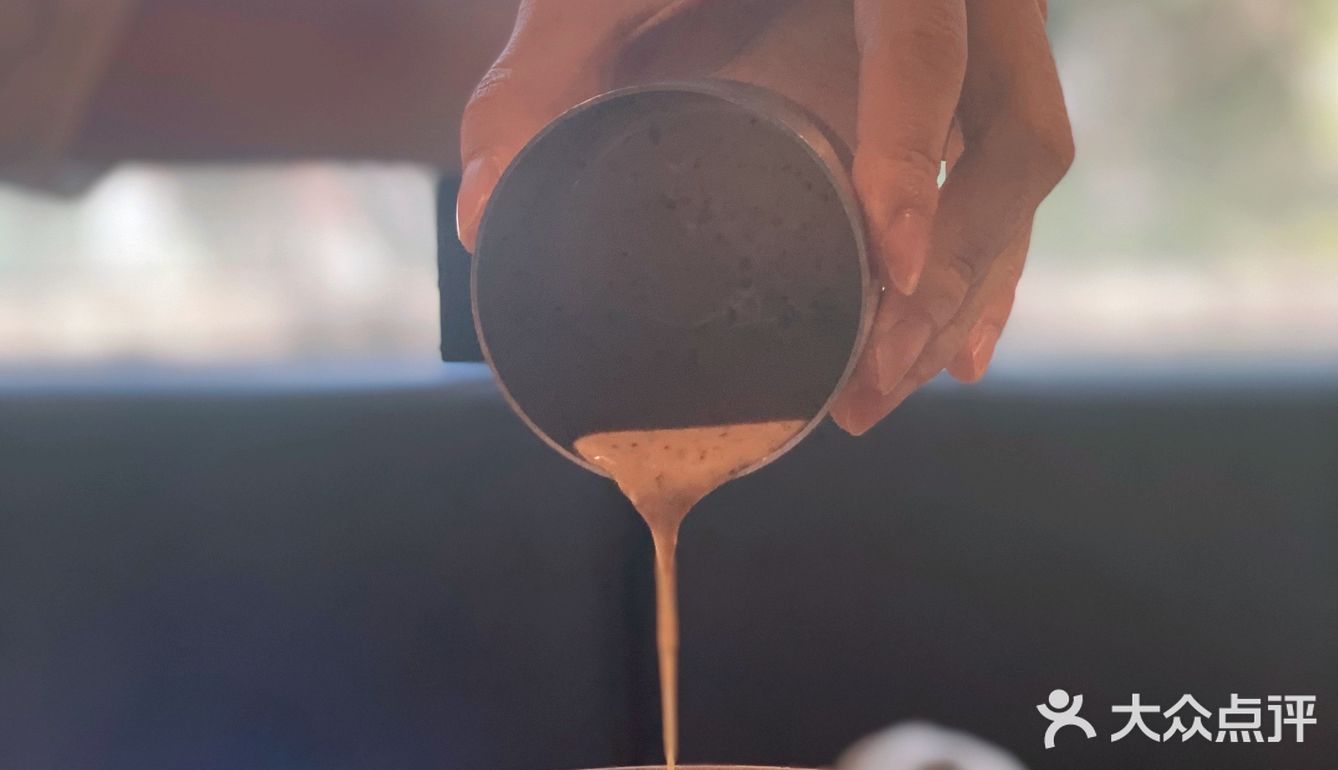 青芝坞里的艺术西餐厅 | AGE HOUSE