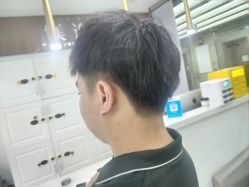-镁连社·美联社