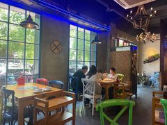 -小小河边鱼(天润城店)