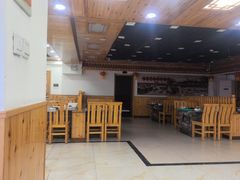 -屯老二农家铁锅炖·行业领军者(梅江店)
