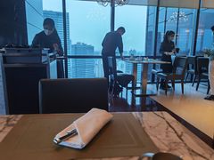 -上海龙之梦万丽酒店