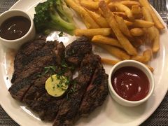 -WOLFGANG PUCK KITCHEN & BAR(迪士尼小镇店)