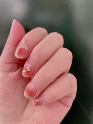 -UGIRL有个美甲