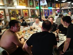 -马路牙子烧烤音乐酒馆(望京店)