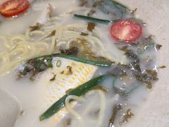 -玖鲜小笼(中山广场店)