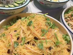 -山河屯铁锅炖鲜鹅·东北菜(开发区一店)