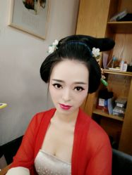 -盘子女人坊古装写真摄影(厦门总店)