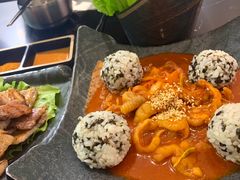 火辣无骨鸡爪-HONGA HONGA雄家(曹路店)