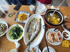 -品鲜村农家菜·阳澄湖大闸蟹(总店)