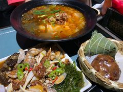 -八月美食小馆(银泰城总店)