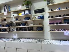 -天空之镜眼镜店蔡司依视路授权店(天通苑店)