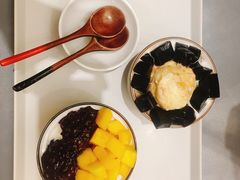 -小团圆糖水铺(襄阳南路店)
