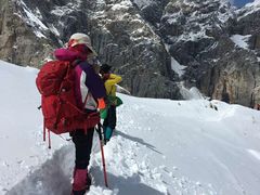 -天山神秘大峡谷