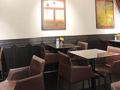 -LESCEDARS Brasserie Bistro香柏树