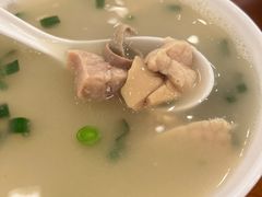 -三两春肚肺汤(崂山路店)