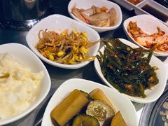 -韩聚屋韩国烤肉餐厅(新北万达店)