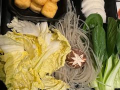 -一席地·本地鸡窝·杭帮鸡火锅(萧山银隆百货店)