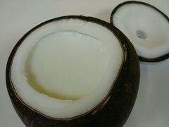 -志龙皇冠吃货椰子铺