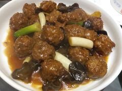 -蔼若春.传承三十年云南菜(金碧公园店)
