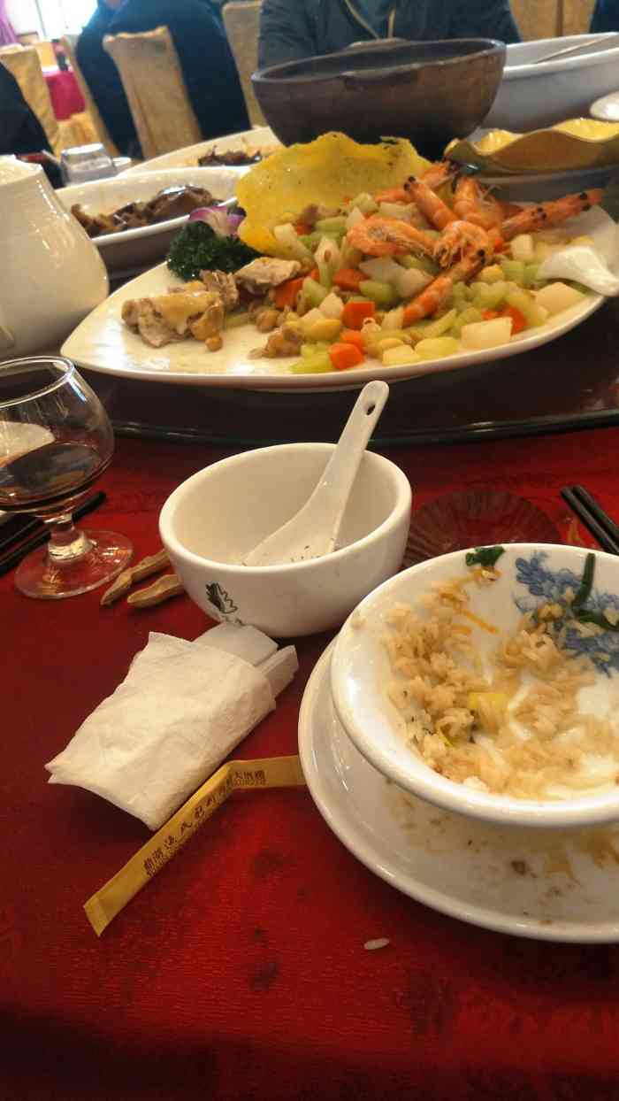 渔民新村海鲜大酒楼-"鼎湖老字号的企业,和广州的著名品牌不是一.