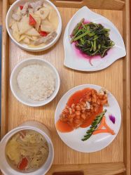 -卓玥国际月子会所(罗山路店)