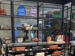 -COACH蔻驰(华润万象城店)