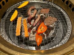 -山川小町·极番烧肉(新地假日广场店)