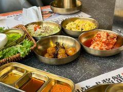 -草家酱蟹炭火烤肉店(珲春南路二店)