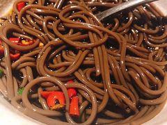 酸辣蕨根粉-麓湘小镇(开福万达广场店)