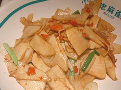 冬笋炒腊肉-佬麻雀·新湘菜(珠海金发购物中心店)
