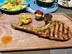 -悦享绿山墙西餐厅