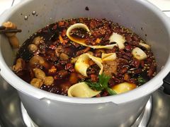 -晓彭肥肠鸡·泡椒鸡火锅(水木天地店)
