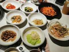 餐前小菜-本家韩国烤肉(青岛万象城店)